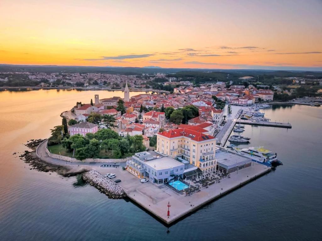 Apartment Parentium Porec Exterior photo